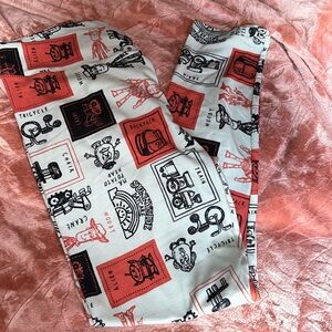 Lularoe Toy Story leggings